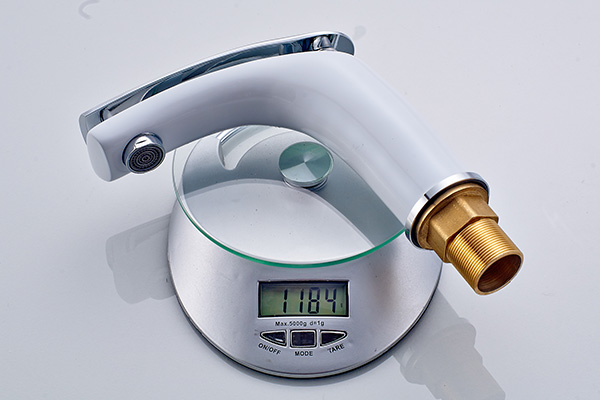 ROVATE White Painting Bathroom Sink Mixer , Single Handle Bathroom Faucet Custom