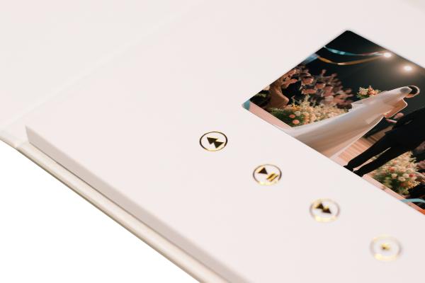 5 pouces Écran LCD Vidéo Brochure Publicité Entreprise Vidéo numérique Livre avec bouton de capteur lumineux