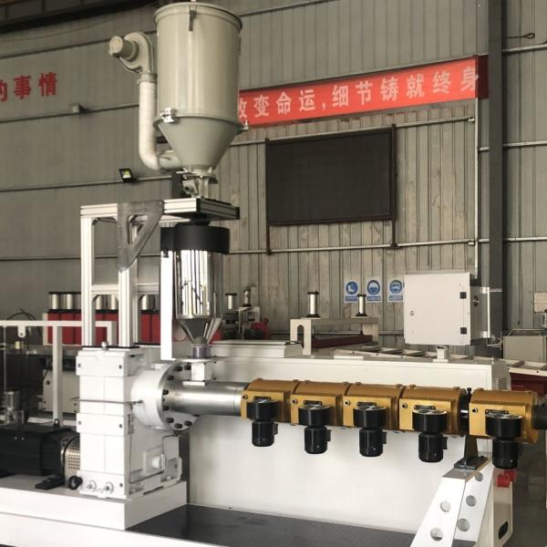 Machine d'extrusion de tuyaux en plastique à gaz d'échappement informatisée avec système d'échappement