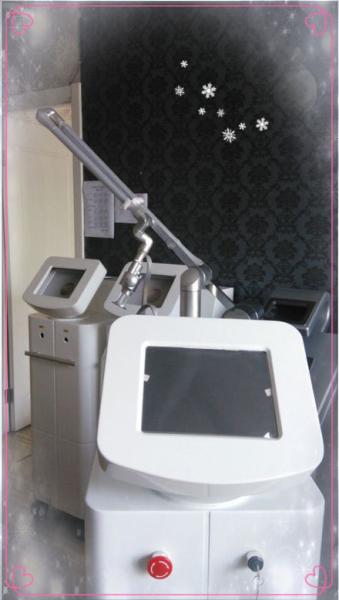 40W 10600 nm RF Metal Tube Fractional Co2 Laser For Acne Scars / Vaginal Treatment