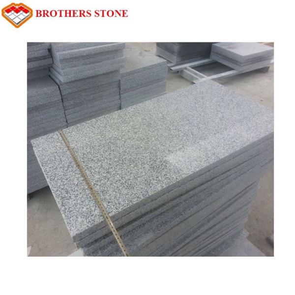 Indoor Decoration Flamed Granite Stone Slabs , Crystal White Granite G603 Slab