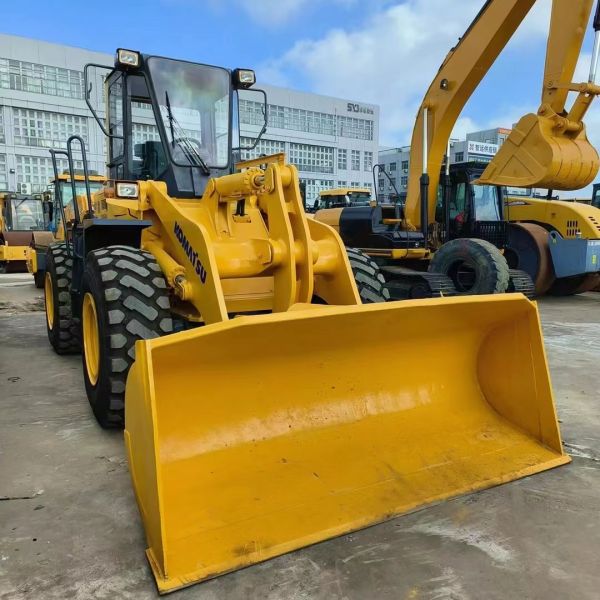 Used Japanese Made Komatsu WA320 Wheel Loader Used Loaders for Sale