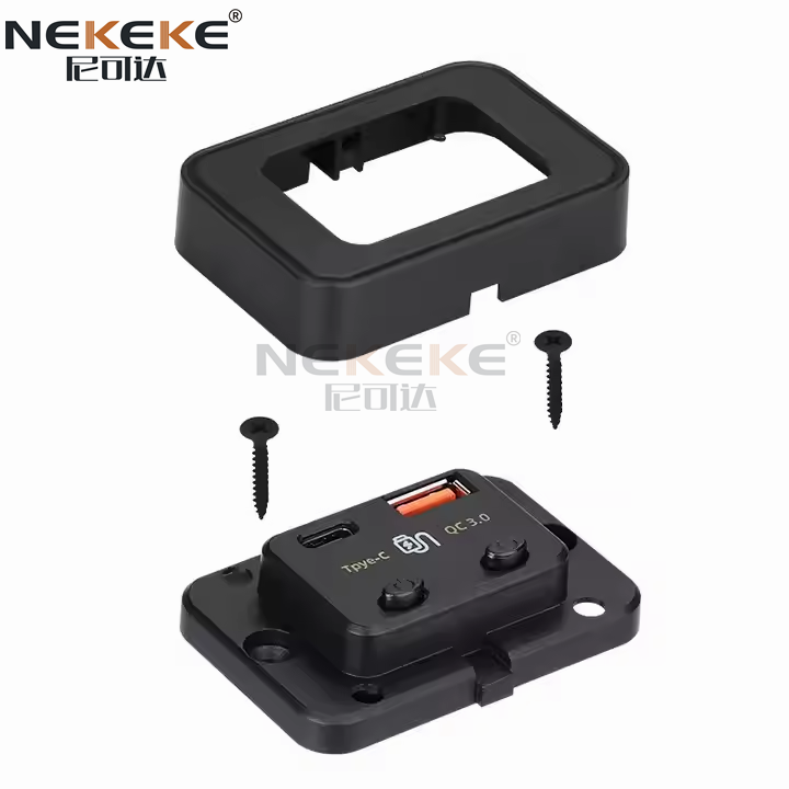 Fast Charging QC3.0 + PD3.0 Marine Power Socket Waterproof and Dustproof for 12V/24V Cars and Boats