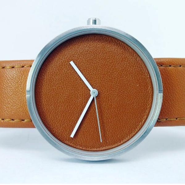 Fashion design and color watch Stainless steel case with geniune leather strap watch