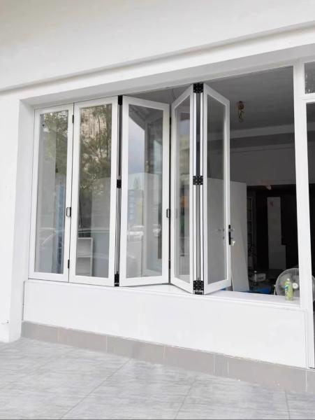 Self-Cleaning Glass Folding Windows - Hydrophobic Nano Coating