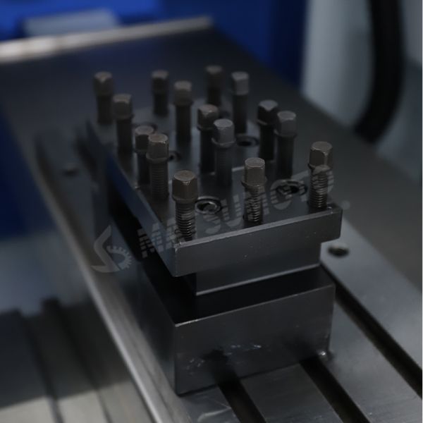 Small Ck0640 CNC Lathe Milling Machine Metal Process 4kw Double Guide Rail Design
