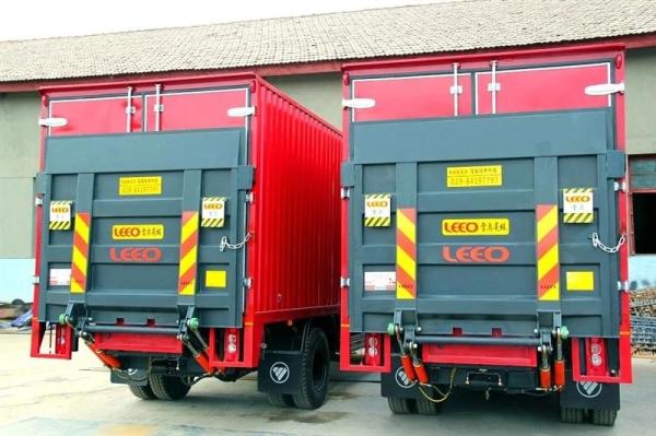 1.8m Hydraulic Tailgate Lift 2 Ton Automatic Tailgate Lift For Truck