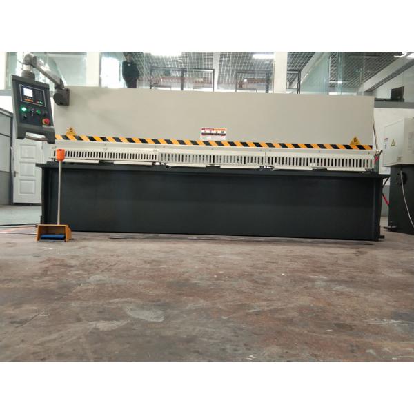 máquina de corte del oscilación hidráulico de 4x3200m m con el regulador E21s del NC