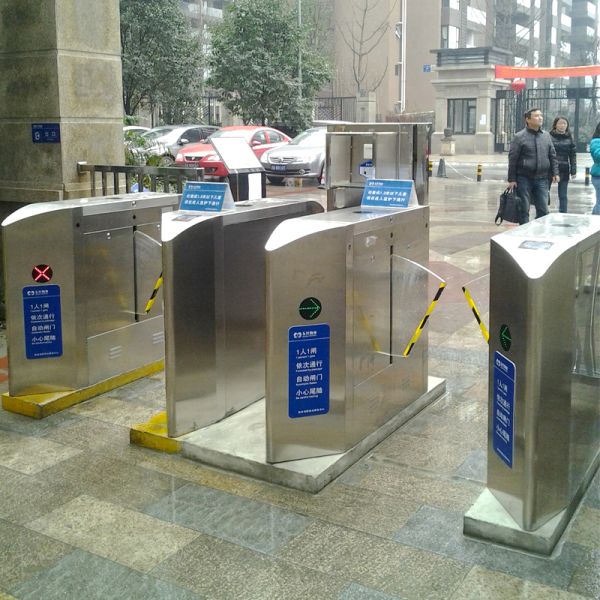 Fast Passage Flap Barrier Gate 30-40persons/min For Airport Access Control