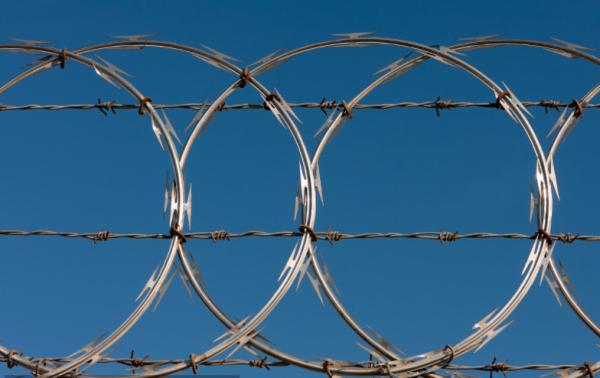 Iron Wire Material And Barbed Wire Razor Type For Fence Electrical Welded