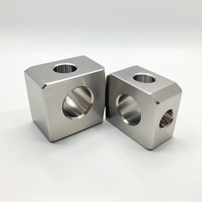 Serviço de moagem de precisão CNC Parte de aço inoxidável personalizada