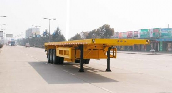 Dual Axles 20 Foot Extendable Flat Bed Semi Trailer T700 Steel Versatile