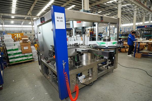 15L Water Barrel Hot Glue Labeler Customized For Saudi Arabia Customers