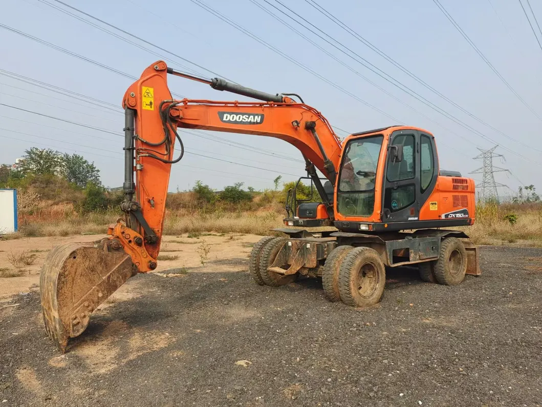 Used Doosan Excavator High Quality Used Doosan Dx150W Wheel Excavator Doosan Dx150W Dh150W Original Second Hand Crawler Excavator Dx140W
