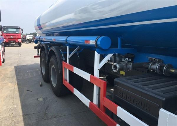 ZZ1257N4647 Sinotruk Howo 6x4 Water Sprinkler Truck