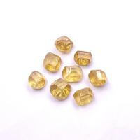 Diamant jaune. Diamant cultivé en laboratoire.