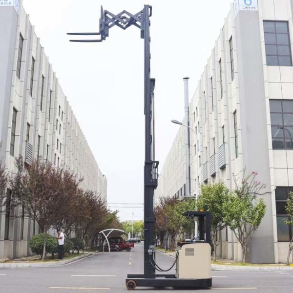 Seating Type CQD16JS 1.6T Electric Scissors Reach Forklift Triplex Mast