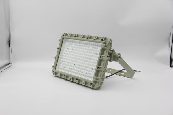 ATEX/IECEx認証 防爆LED投光器 – 160lm/W、IP66、石油・ガスゾーン向け耐久性