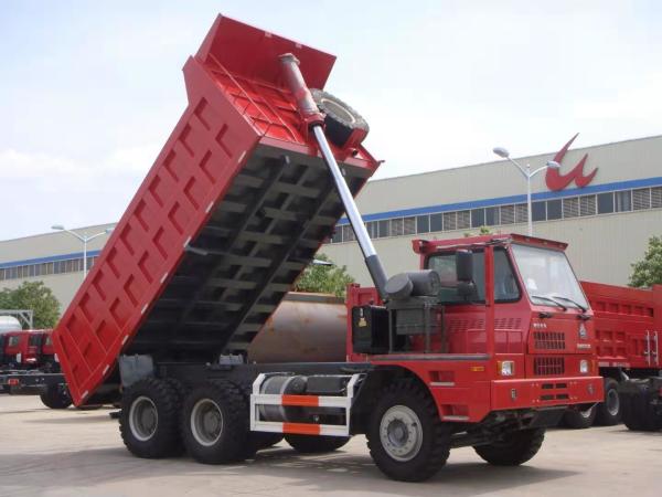 371HP Sinotruck Used Dump Truck 50 - 70 Tons Minning Dump Trucks Left Hand Driving