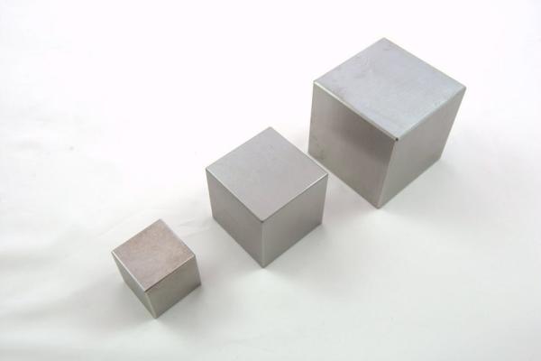 Density 18.8g/Cm3 Pure 1kg Tungsten Cube For Weight Balancing
