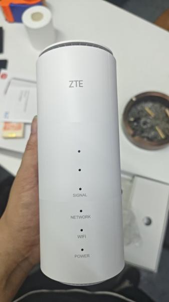 Original ZTE MC801A Pro 5G NSA SA en mode double Router CPE intérieur Wifi 6 déverrouillé haute vitesse et large couverture