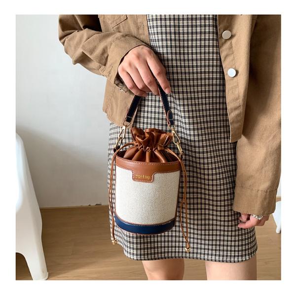Elegant Luxury Designer Bucket Bag For Ladies And Girls With Drawstring Leather And 2 Colors