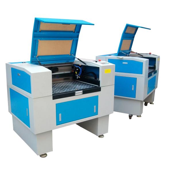CNC обрабатывает нештатные части на токарном станке автоматизации обрабатывая нержавеющую сталь, медь, утюг и алюминий сплавляет механические части