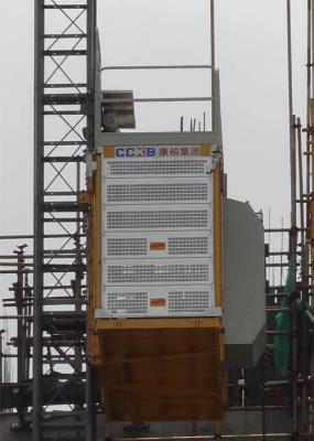 Submeta o tipo ponto baixo do pinhão do elevador do canteiro de obras que começa a capacidade de carga útil atual 2000Kg