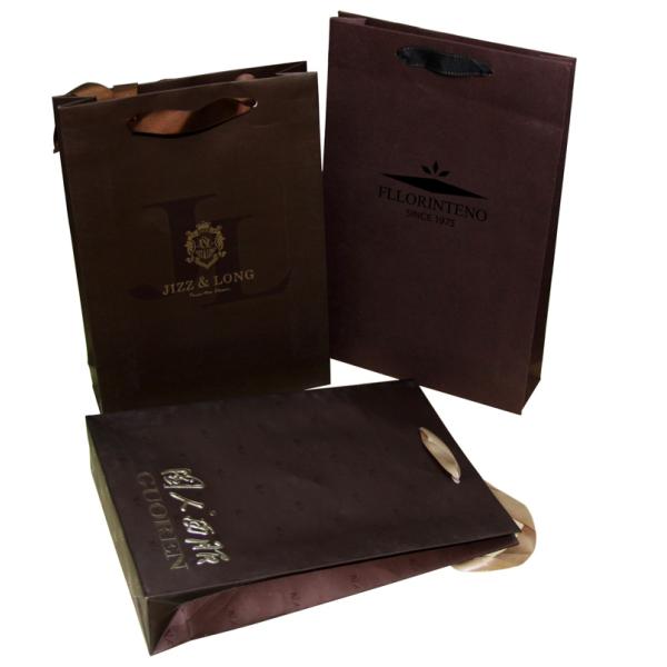 Personized Black Paper Carrier Bag Recycle 210g With Stamped Logo for Gift Packing