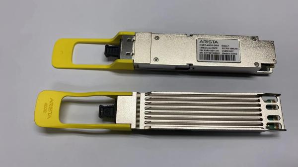 Arista QDD-400G-VSR4 400GBASE-VSR4 Fiber Optic Transceiver up to 50m Future Pluggable Optical Transceiver with CPO Technology