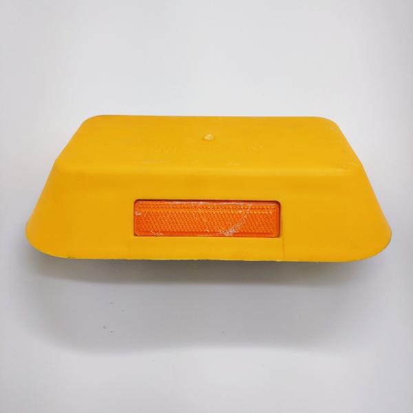 Heavy Resistance Cat Eye Road Safety 250 X 150 X 50mm Road Marking Reflectors PMMA