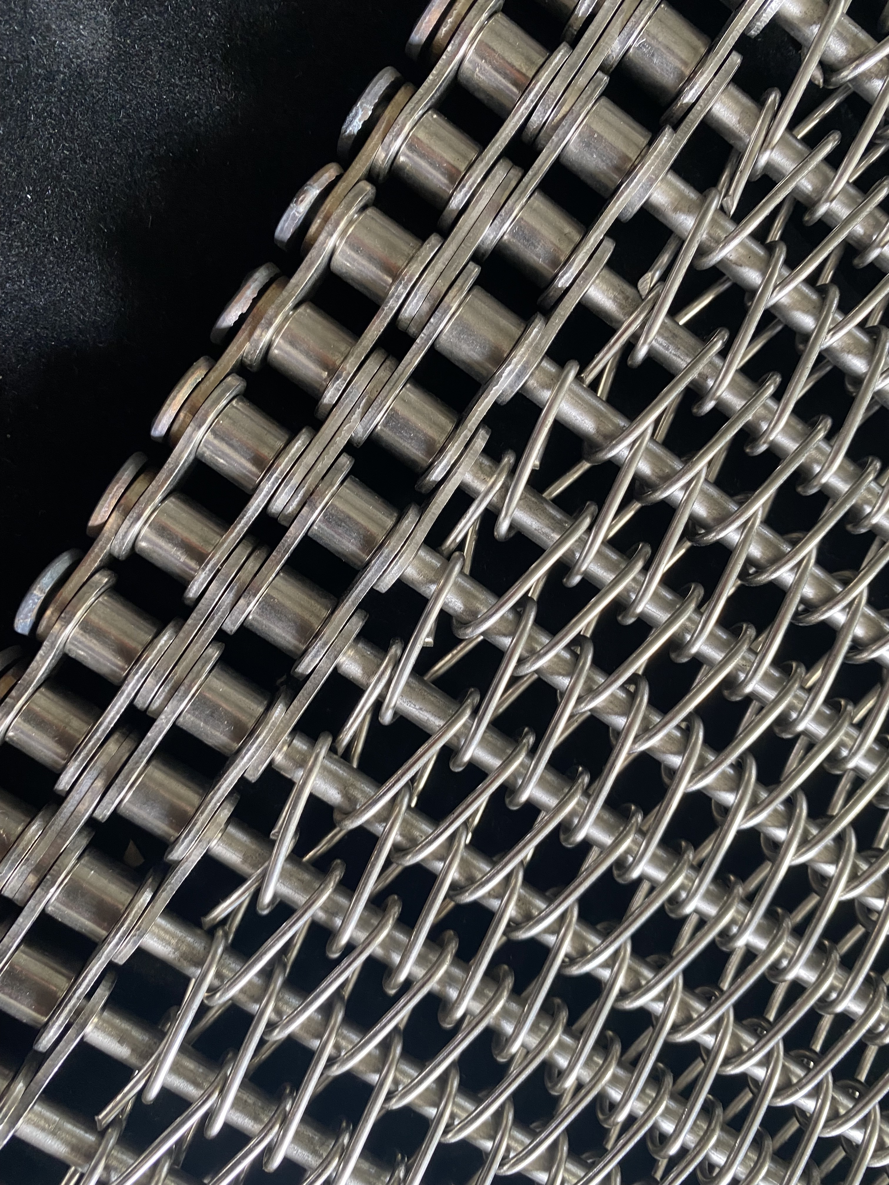 AISI 304 Sprocket Driven Drying Mesh Belt Conveyor Stainless Steel Wire Belt For Continuous Drying Line