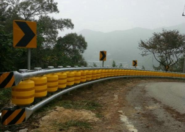A espuma do plutônio/tráfego de EVA tambor de gerencio da estrada da barreira do rolo da segurança personalizou o tamanho