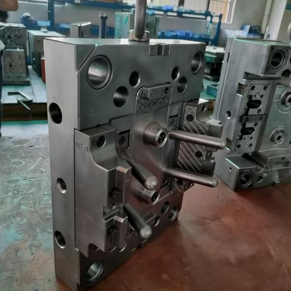 Инжекционный метод литья 500000 циклов изготовленный на заказ пластиковый в случай телефона TPU