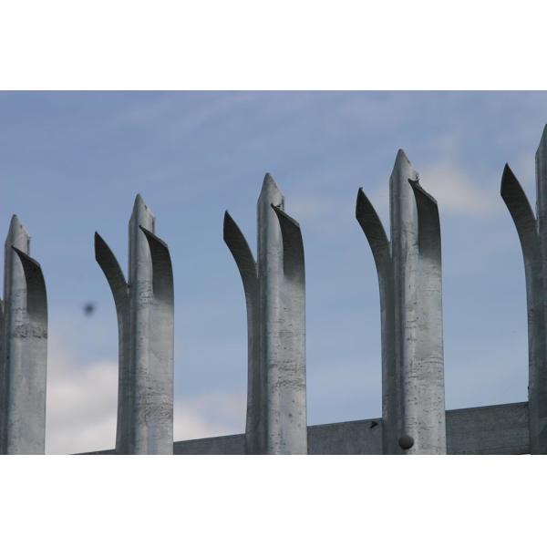 Anti Tamper Fixings Hdg Metal Palisade Fence For Industrial Units