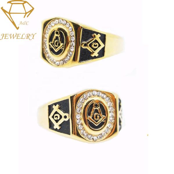 Deep Engraved 18K Gold Freemason Masonic Signet Ring
