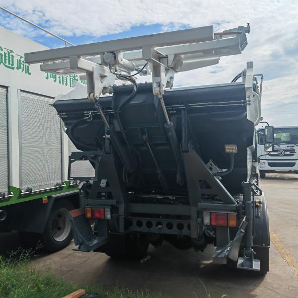 Isuzu Rear Loader Garbage Truck  Food Waste Disposal Truck For Efficient Garbage Compression