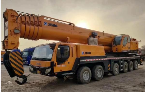 XCMG XCT130 Truck Crane Used 130T Capacity High Efficiency For Movement