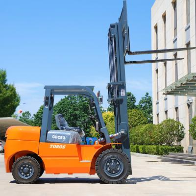Solid Tire Robust High Power Diesel Forklift Industrial Grade 3-6m Lifting