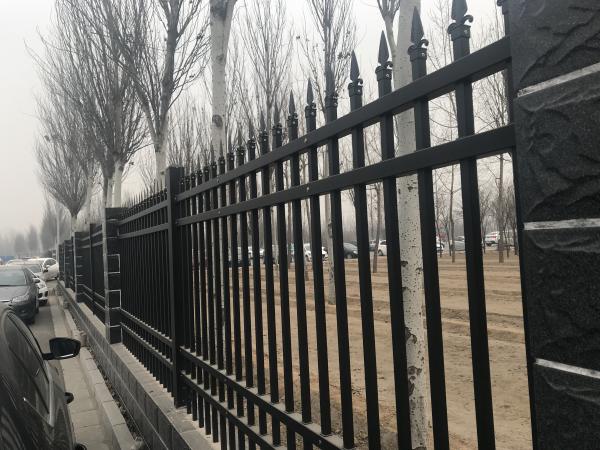 Spear TopIndustrial Garrison SPEAR PRESSED FENCE / Cheap Steel SPEAR PRESSED FENCE