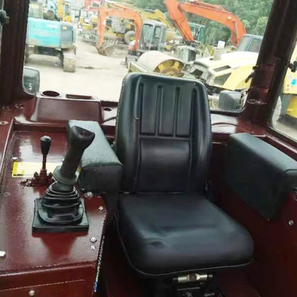 Used Caterpillar D7G Bulldozer 150kw Rated Power 4.2m3 Blade Capacity 415L Fuel Tank