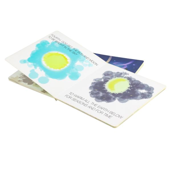 25*25CM Board Picture Books Glossy Varnish , Spot UV Custom Printed Books For Kids