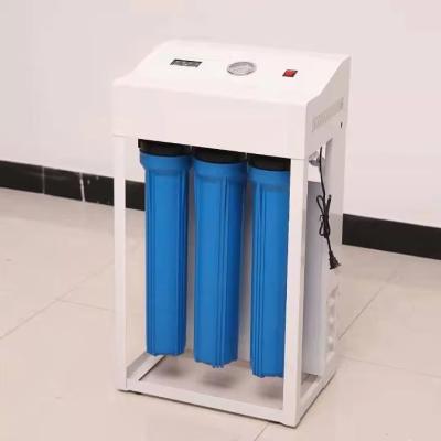 Productivité Système de dessalement d'eau RO personnalisable pour la filtration manuelle de l'eau potable