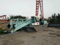 Yongsheng 10 Capacidad cúbica de agua de maleza acuática cosechadora 88kw 1,6m