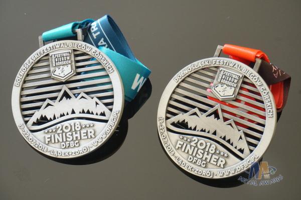 Smooth Back Finisher Metal Award Medals For Holiday Souvenir Decoration