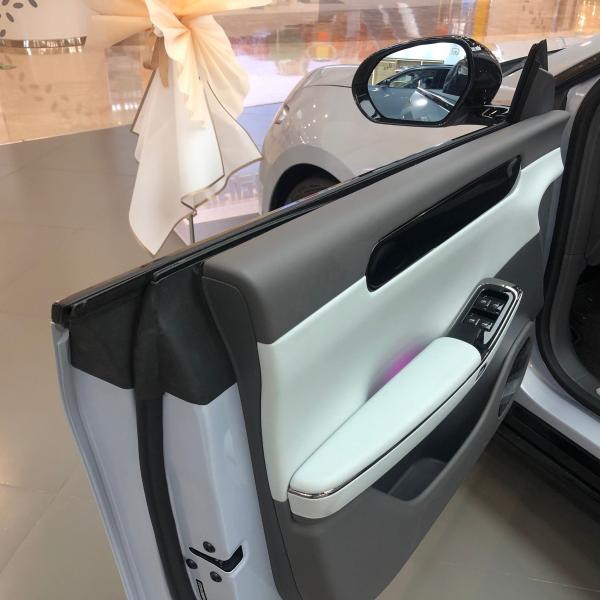 Leapmotor C01 High Performance Electric Cars EV 180km/h 2930mm Wheelbase