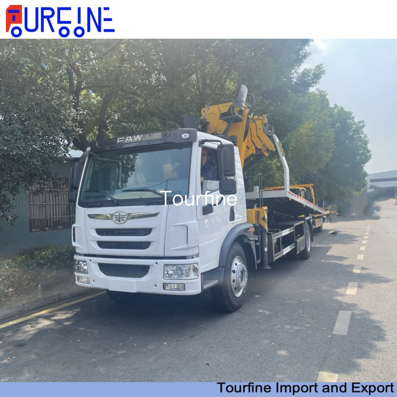 FAW 4x2 8 Ton Roadside Recovery Wrecker Truck , Crane Tow Truck for Vehicle Towing