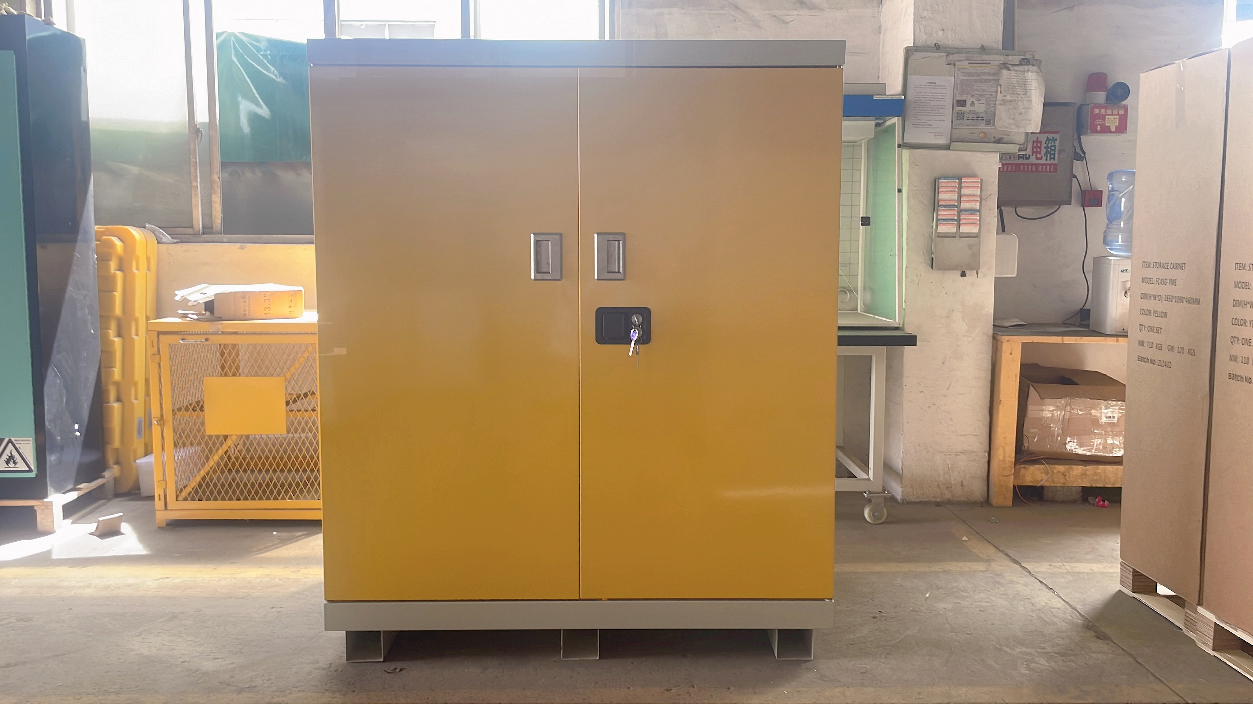 Battery storage cabinet 60L  Double-layer steel plate structure