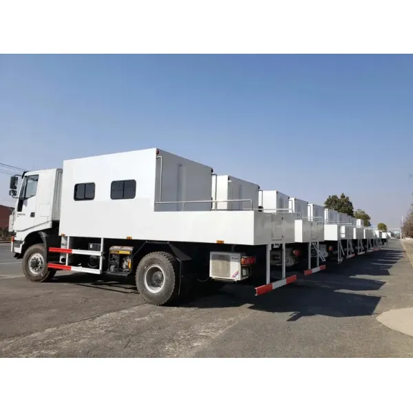 Versatile 4X2 Soldier Transfer Truck for Cross-Country Missions