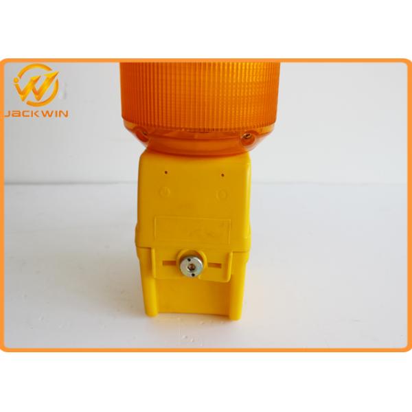 Single Battery Traffic Safety Equipment Flashing LED Traffic Warning Lights 500M Visible Distance